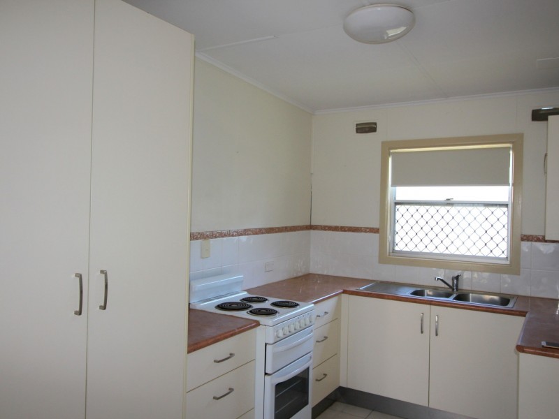 Unit 2/27 Queen Street, Yamba NSW 2464