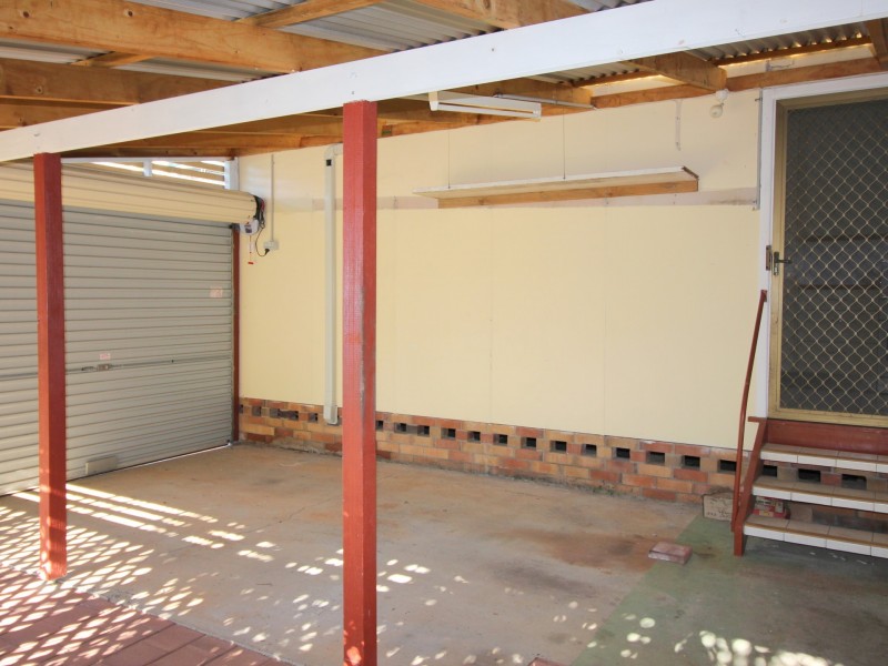 Unit 2/27 Queen Street, Yamba NSW 2464