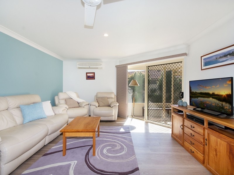 50 Harold Tory Drive, Yamba NSW 2464