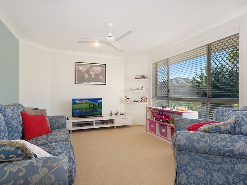 50 Harold Tory Drive, Yamba NSW 2464