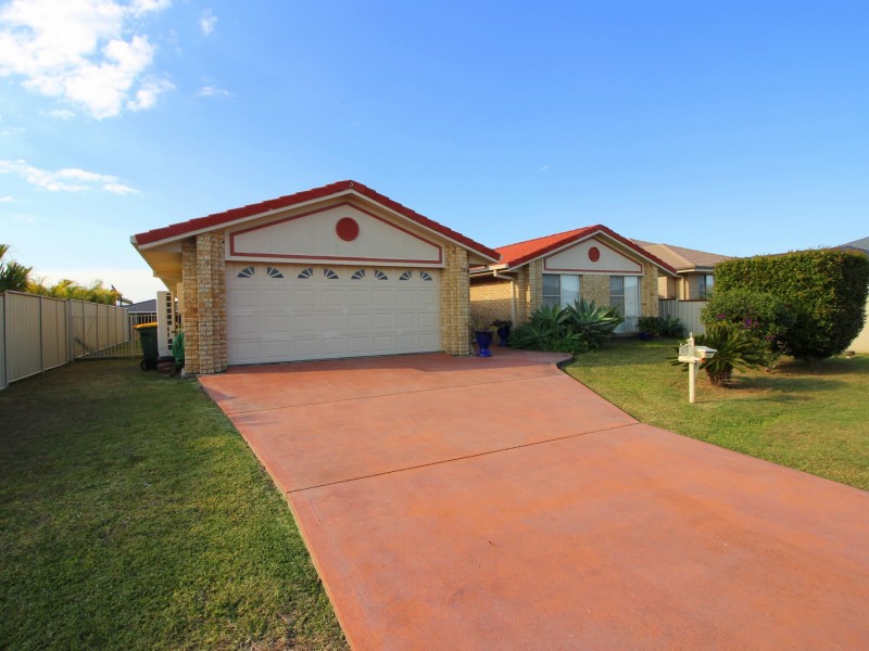 22 Taine Court, Yamba NSW 2464