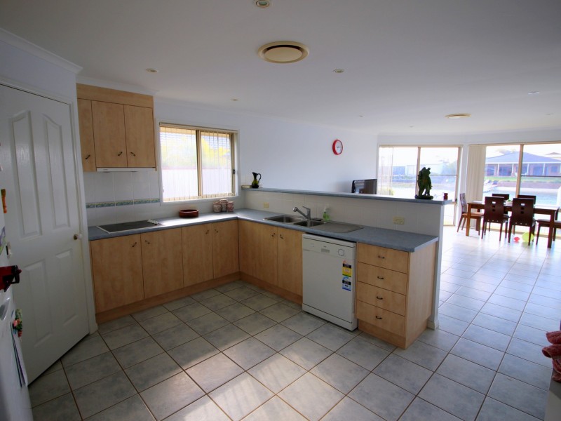 22 Taine Court, Yamba NSW 2464