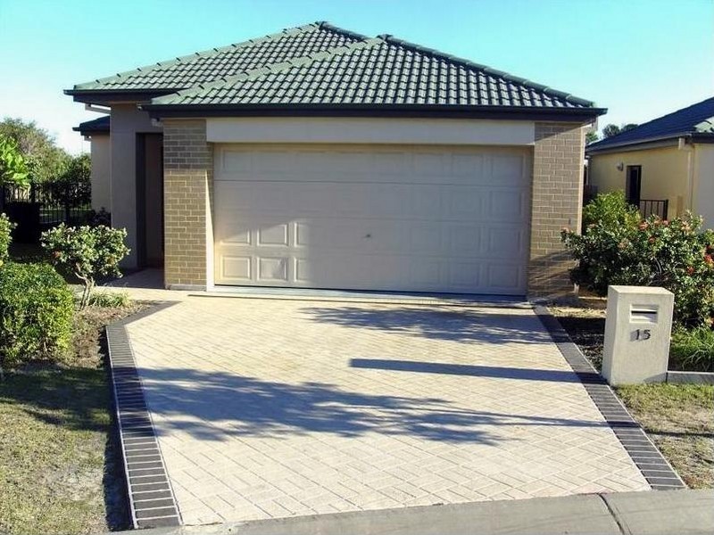 15 Oceania Court, Yamba NSW 2464