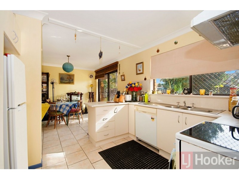 Unit 2/2 Waratah Avenue, Yamba NSW 2464