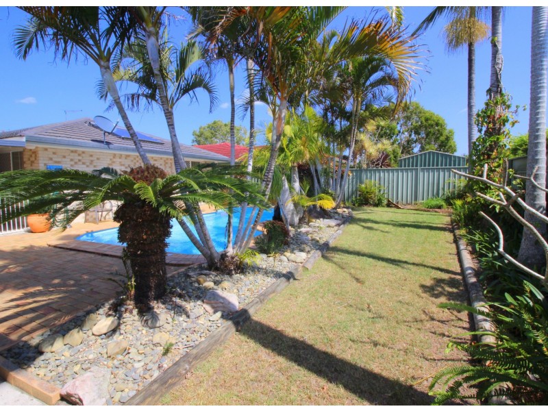 23 Palm Terrace, Yamba NSW 2464