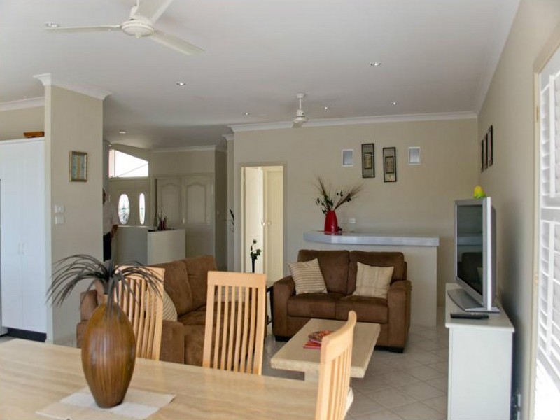 52 The Mainbrace, Yamba NSW 2464