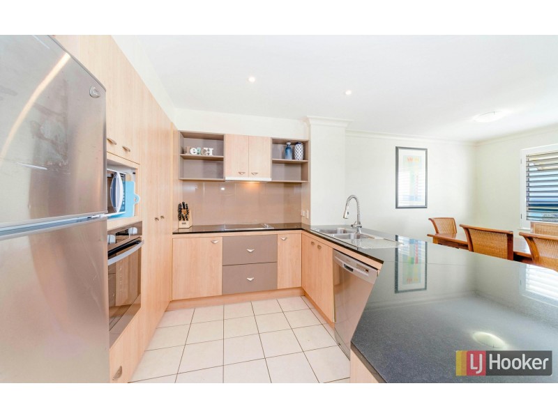 Apartment 23/20 Pacific Parade, Yamba NSW 2464