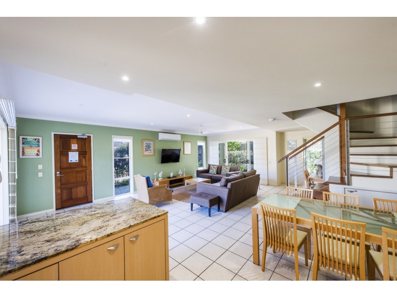 64/20-21 Pacific Parade, Yamba NSW 2464