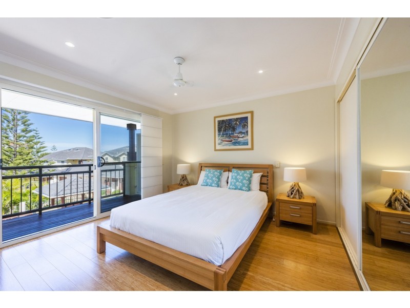 64/20-21 Pacific Parade, Yamba NSW 2464