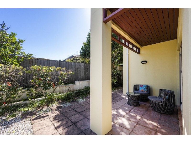 64/20-21 Pacific Parade, Yamba NSW 2464
