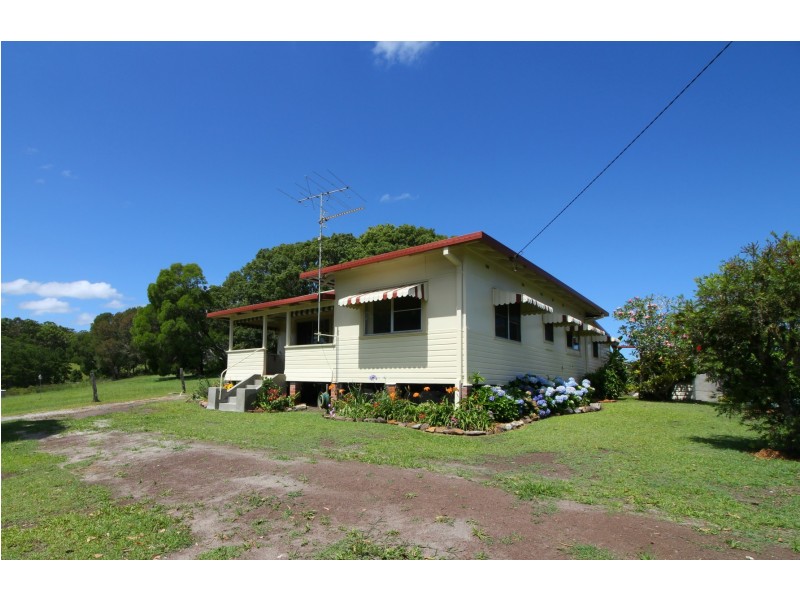 49 Old Pacific Highway, Woombah NSW 2469