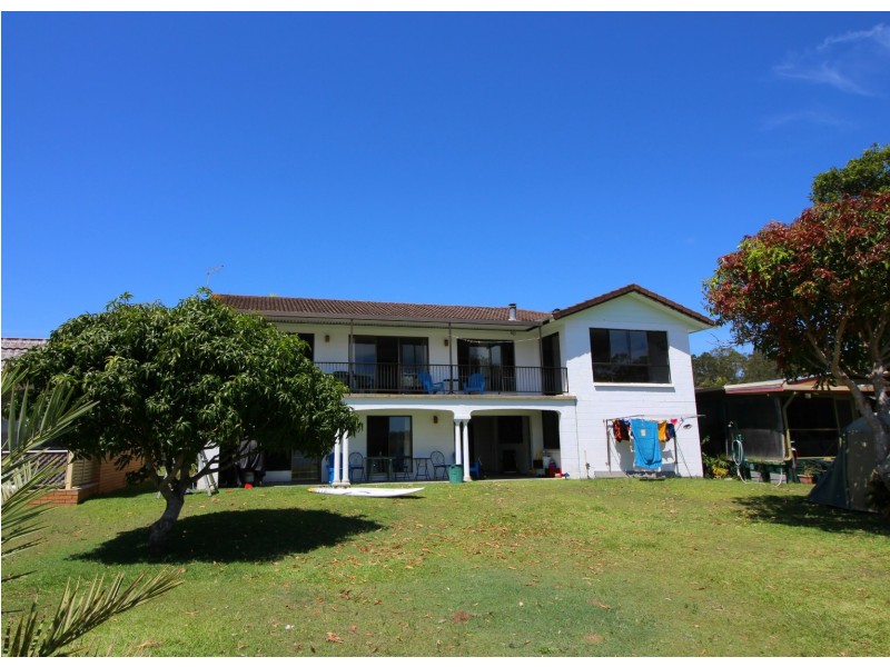 21 Oyster Channel Road, Yamba NSW 2464