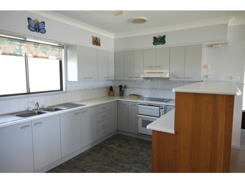 21 Oyster Channel Road, Yamba NSW 2464