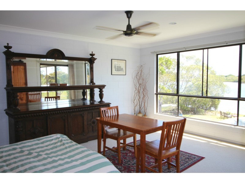 21 Oyster Channel Road, Yamba NSW 2464