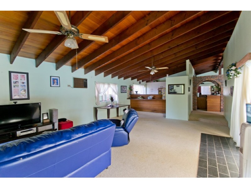 13 Boronia Crescent, Yamba NSW 2464
