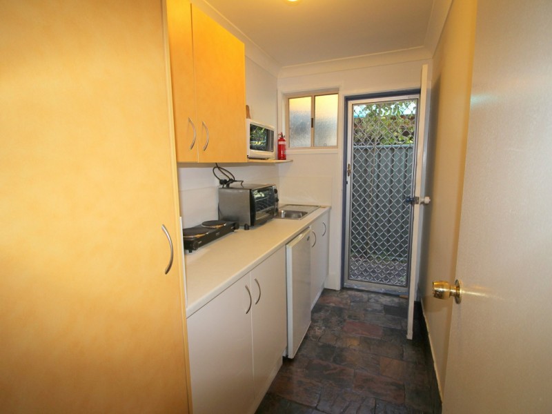 17 Young Street, Wooloweyah NSW 2464