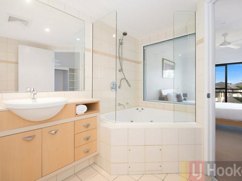 46/20-21 Pacific Parade, Yamba NSW 2464