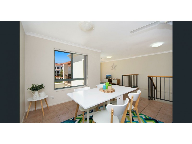 Unit 5/18-19 Pacific Parade, Yamba NSW 2464