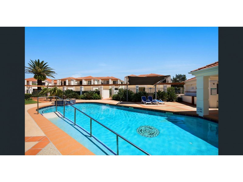 Unit 5/18-19 Pacific Parade, Yamba NSW 2464