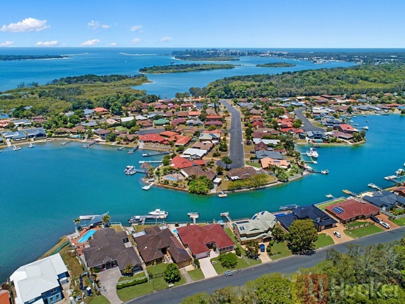 52 The Mainbrace, Yamba NSW 2464