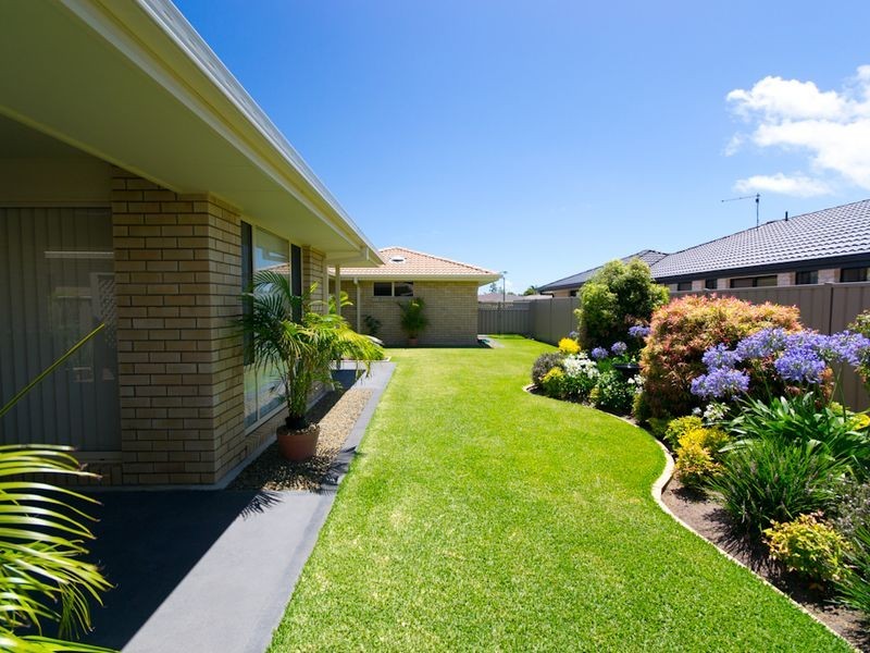 17 Harold Tory Drive, Yamba NSW 2464
