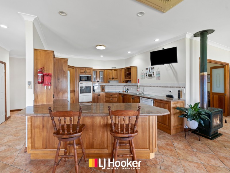 34 Palm Terrace, Yamba NSW 2464