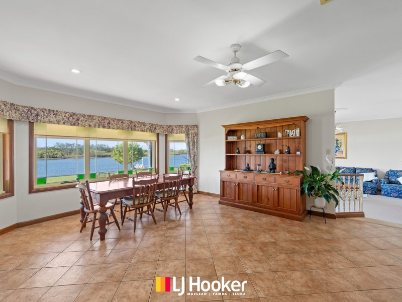 34 Palm Terrace, Yamba NSW 2464