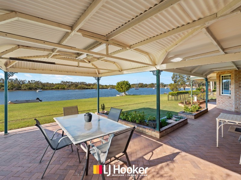 34 Palm Terrace, Yamba NSW 2464