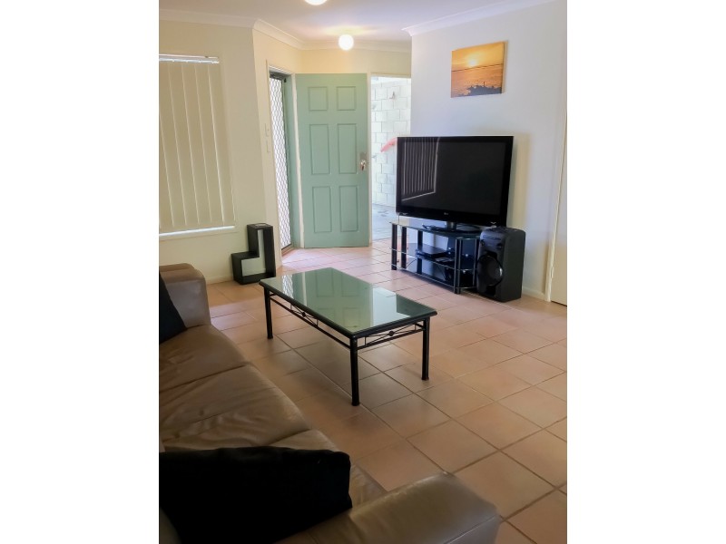 Unit 4/4-8 Beachside Way, Yamba NSW 2464