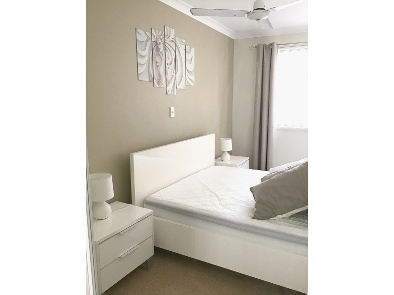Unit 4/4-8 Beachside Way, Yamba NSW 2464