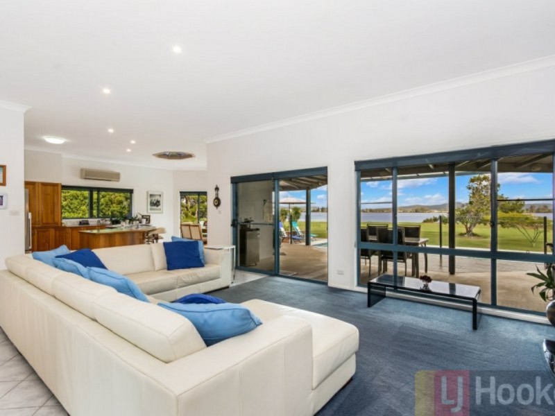 797a Yamba Road, Palmers Island NSW 2463