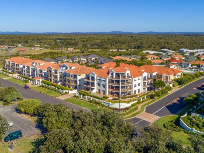 37/20-21 Pacific Parade, Yamba NSW 2464