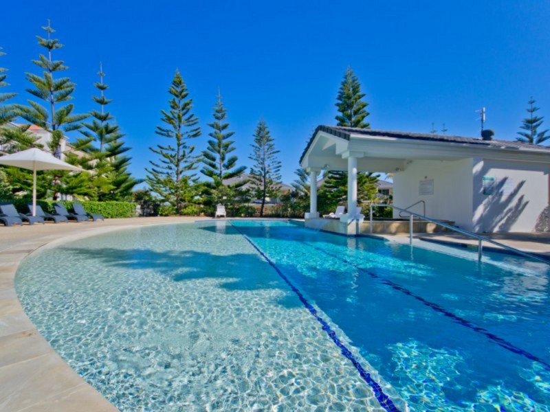 37/20-21 Pacific Parade, Yamba NSW 2464