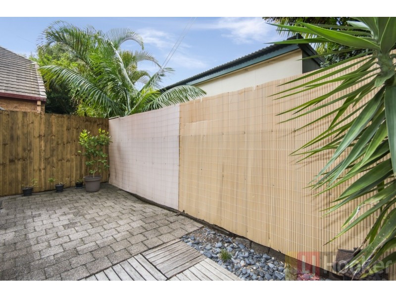 4/16 Beach Street, Yamba NSW 2464