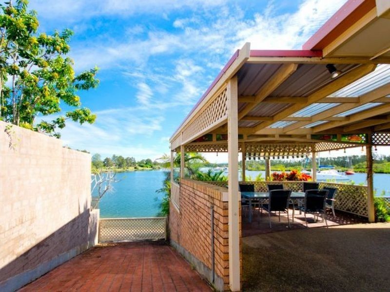 The Inlet 2/30 Westringia Place, Yamba NSW 2464