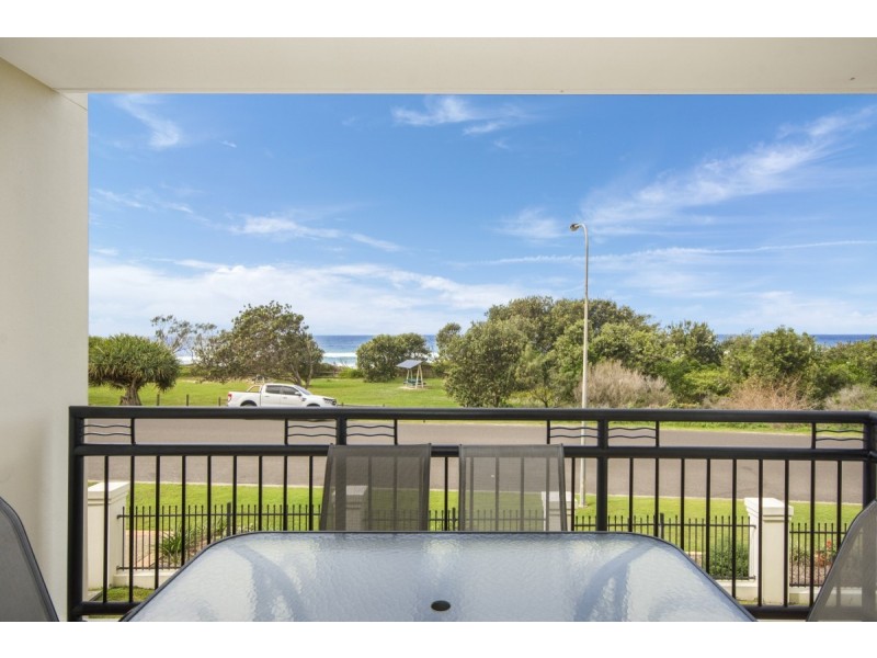 30/20-21 Pacific Parade, Yamba NSW 2464