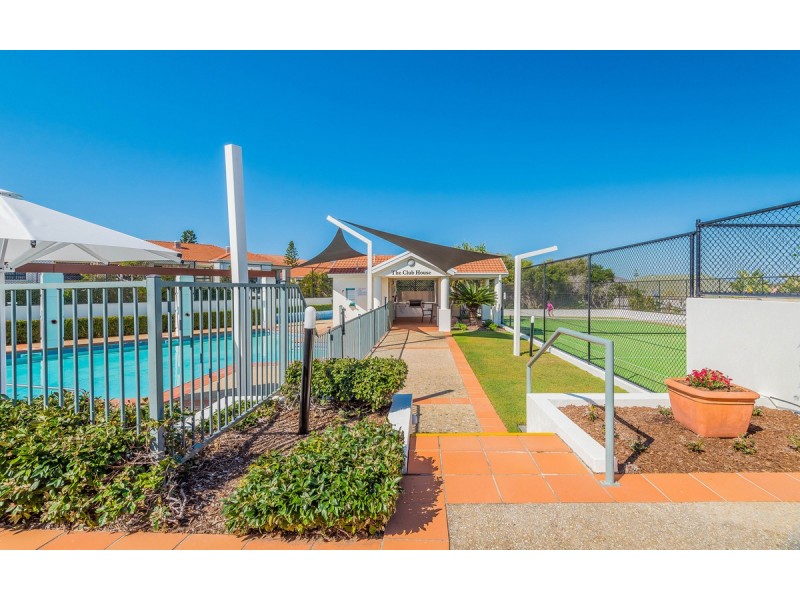 3/1-5 Beachside Way, Yamba NSW 2464