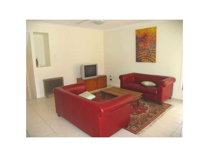 9 Oceania Crt, Yamba NSW 2464