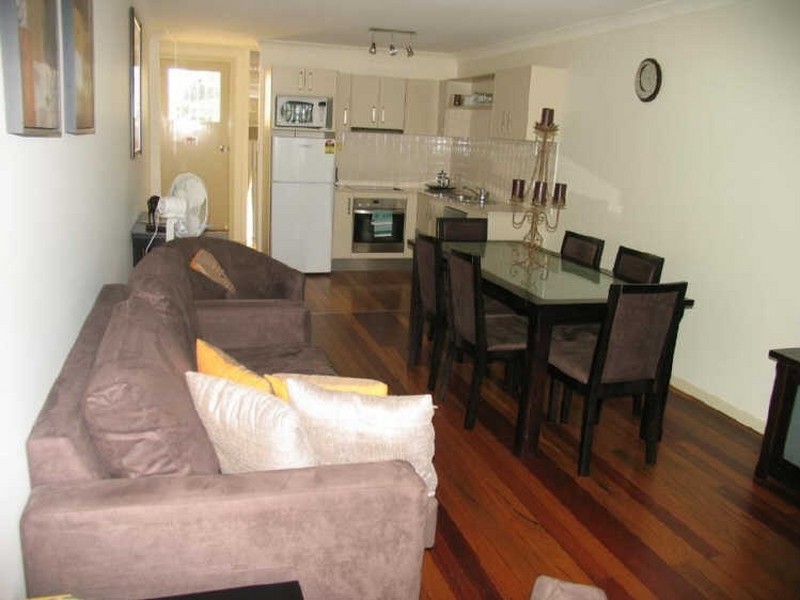 8 Seaspray/ Cnr Clarence and Beach Streets, Yamba NSW 2464