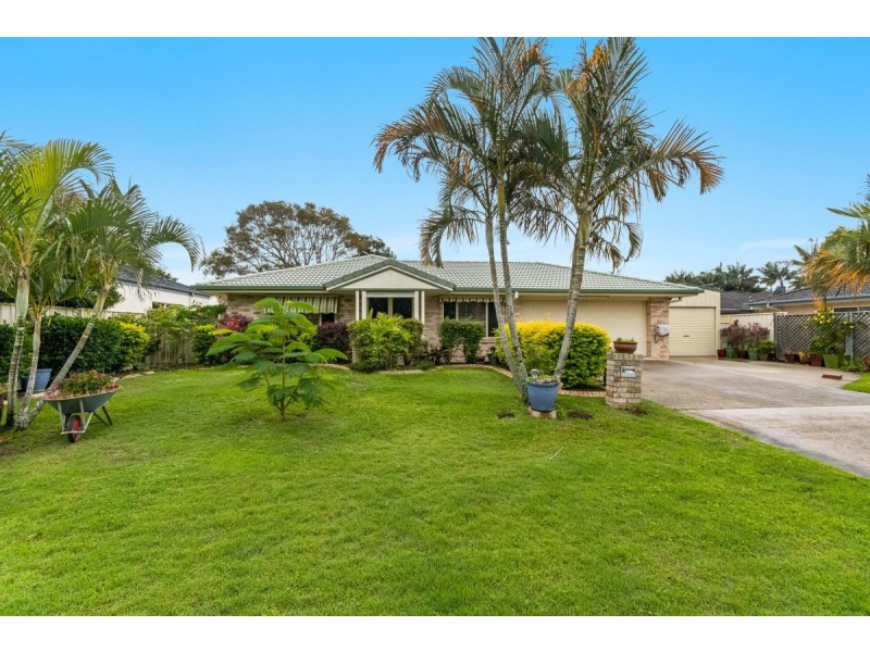 34 Harold Tory Drive, Yamba NSW 2464