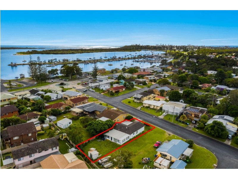 11 Golding Street, Yamba NSW 2464