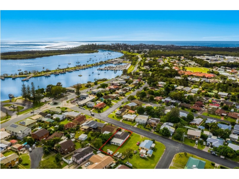 11 Golding Street, Yamba NSW 2464