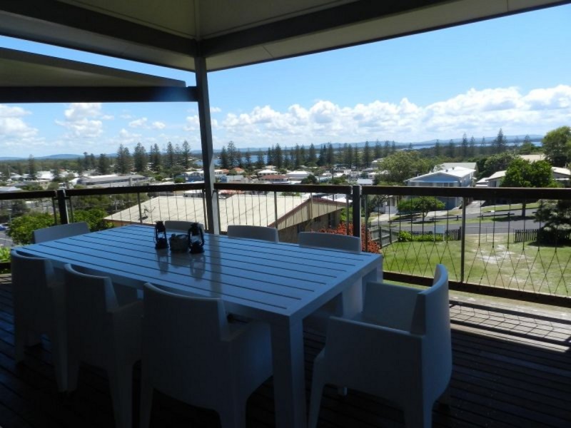 13 Campbells Lane, Yamba NSW 2464