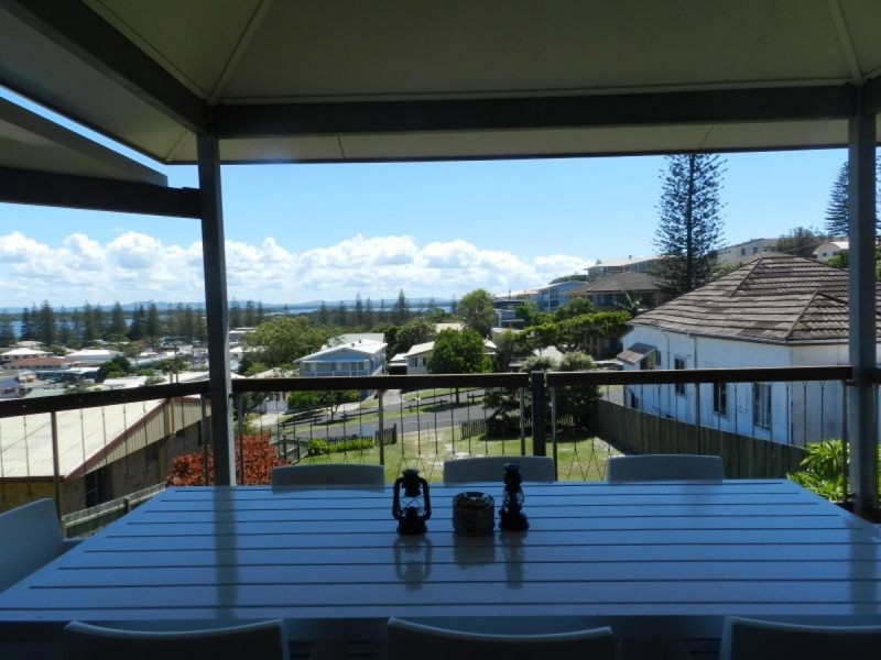 13 Campbells Lane, Yamba NSW 2464