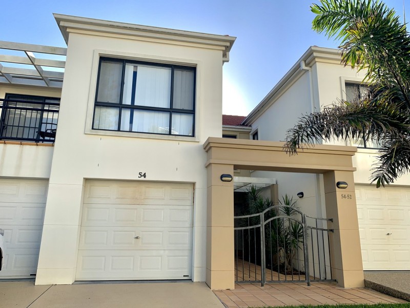 54/20-21 Pacific Parade, Yamba NSW 2464