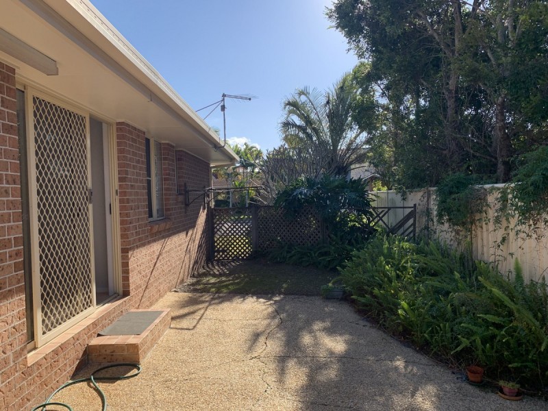 1/10 Melaleuca Drive, Yamba NSW 2464