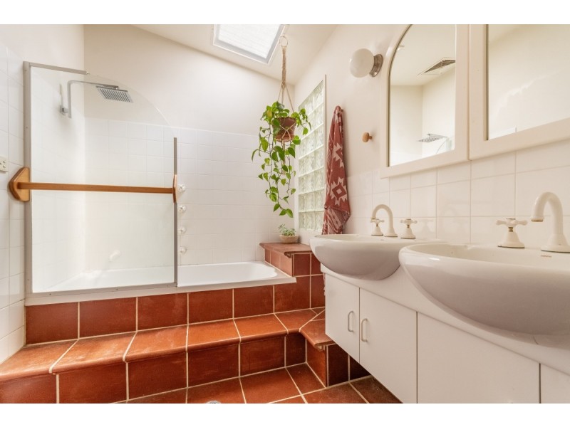 9 Angourie Street, Angourie NSW 2464