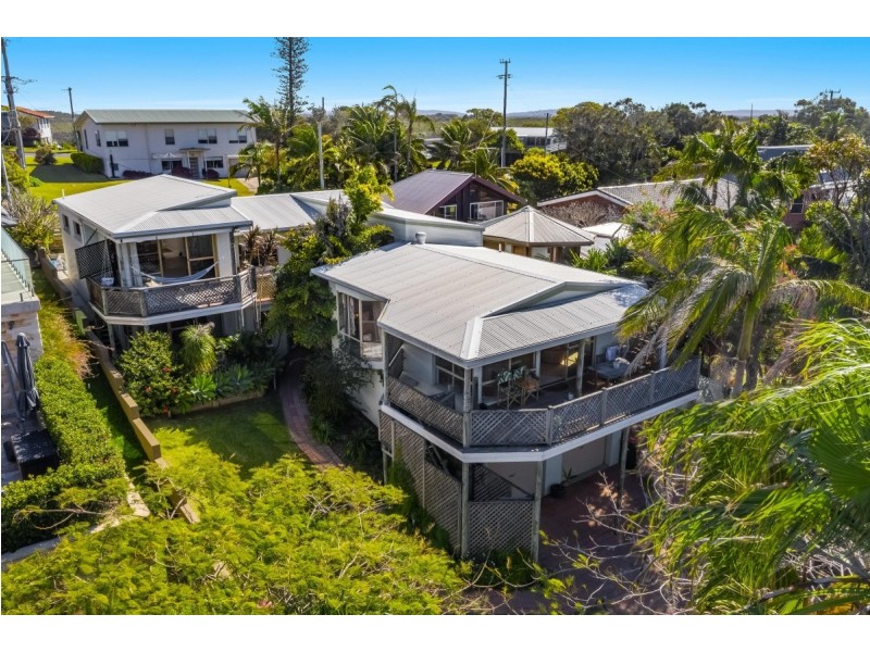 9 Angourie Street, Angourie NSW 2464