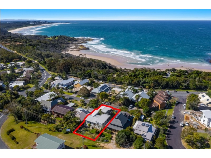 9 Angourie Street, Angourie NSW 2464