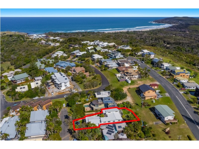 9 Angourie Street, Angourie NSW 2464